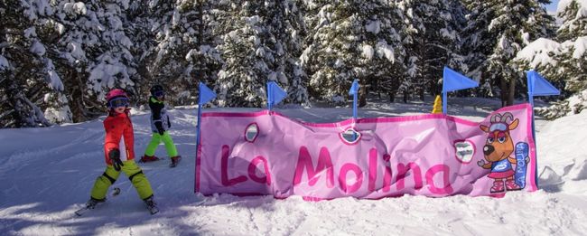 La Molina family skiing catalonia 3.jpg