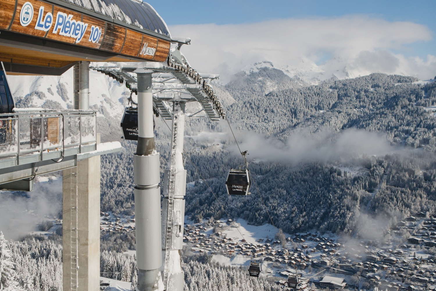 Lifts_in_Morzine_France_CREDIT_iStock.jpg