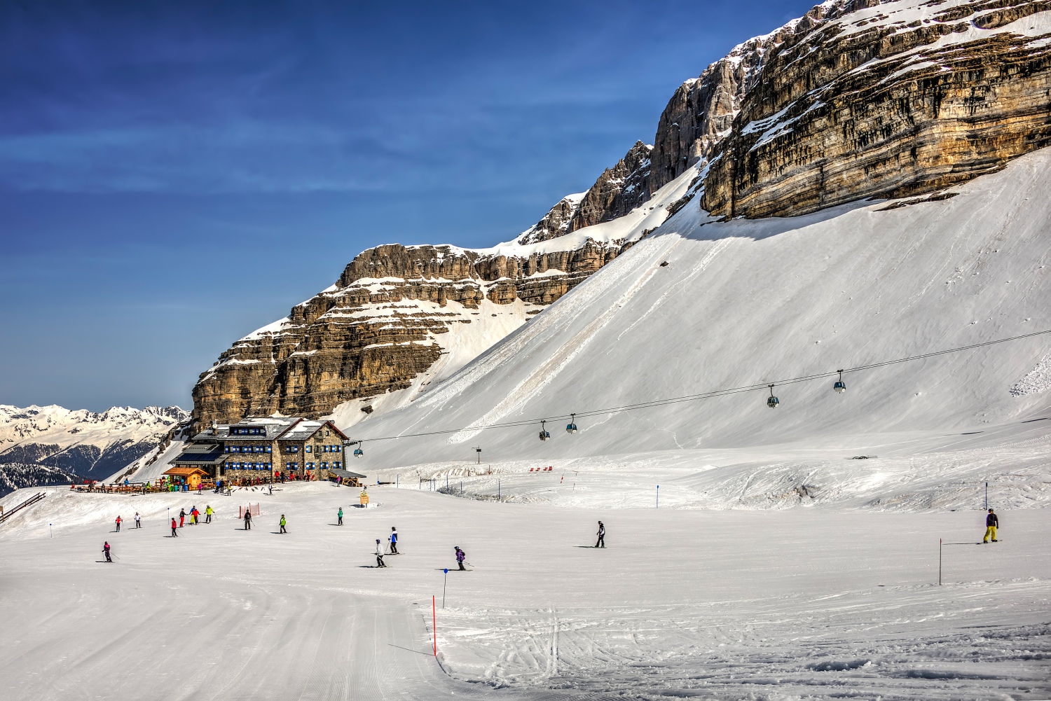 Skiing near Milan: 10 recommended ski resorts • Snowit