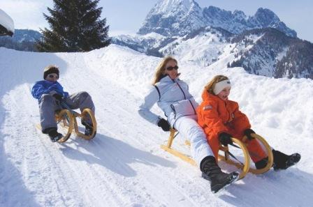 Tobogganing_in_St_Johann