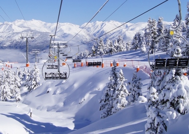 Port Aine ski resort Catalonia.jpg