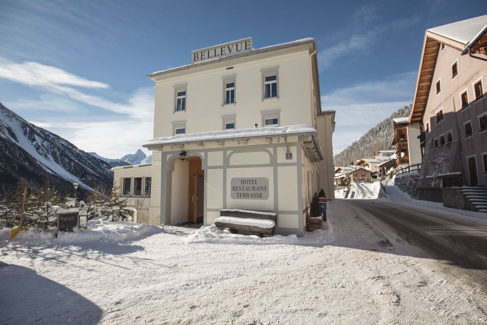 cool lodgings hotel bellevue wiesen davos wiesen