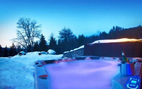 chalet magic rock hot tub