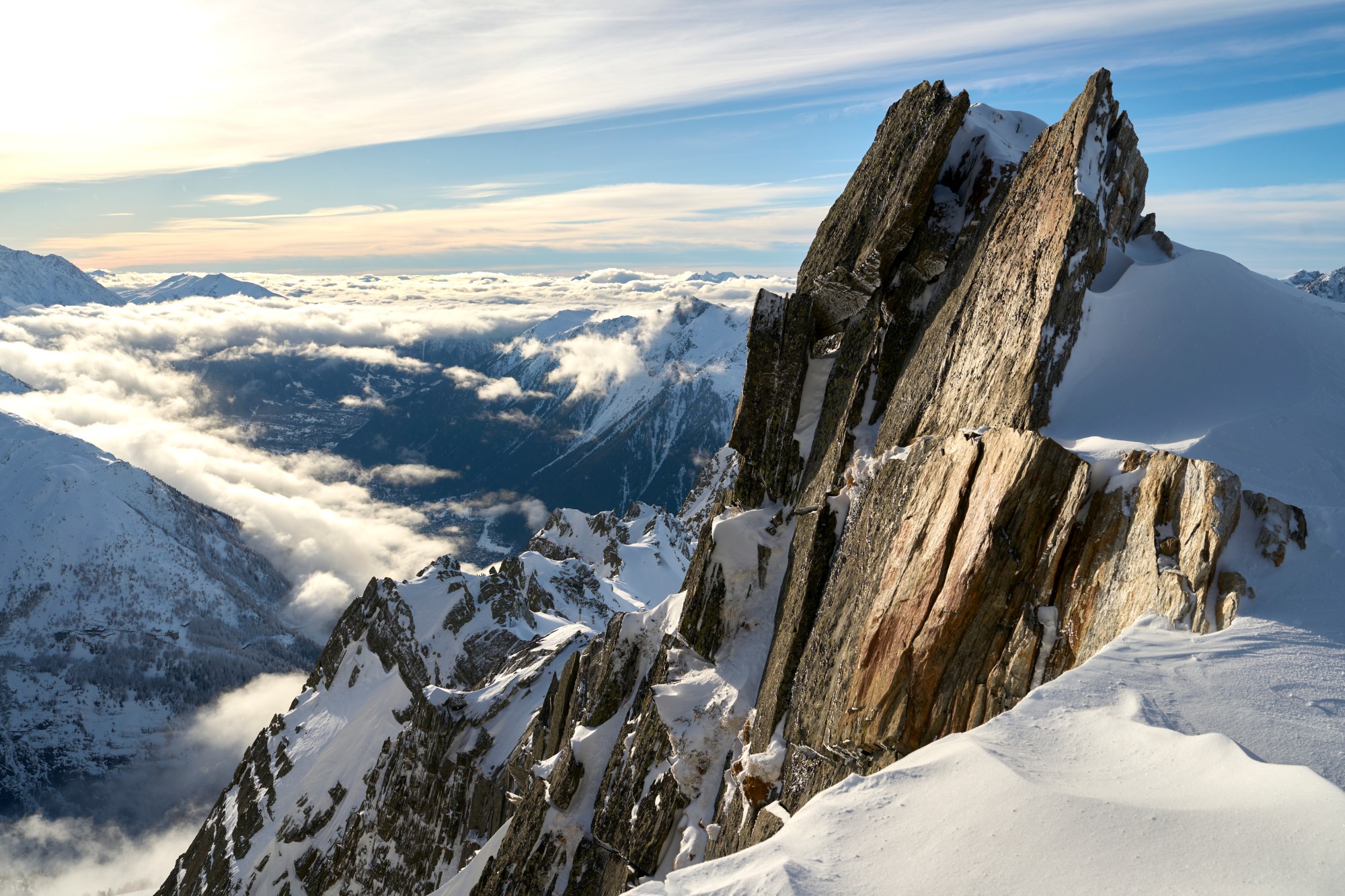 chamonix-ski-patrol-dogs