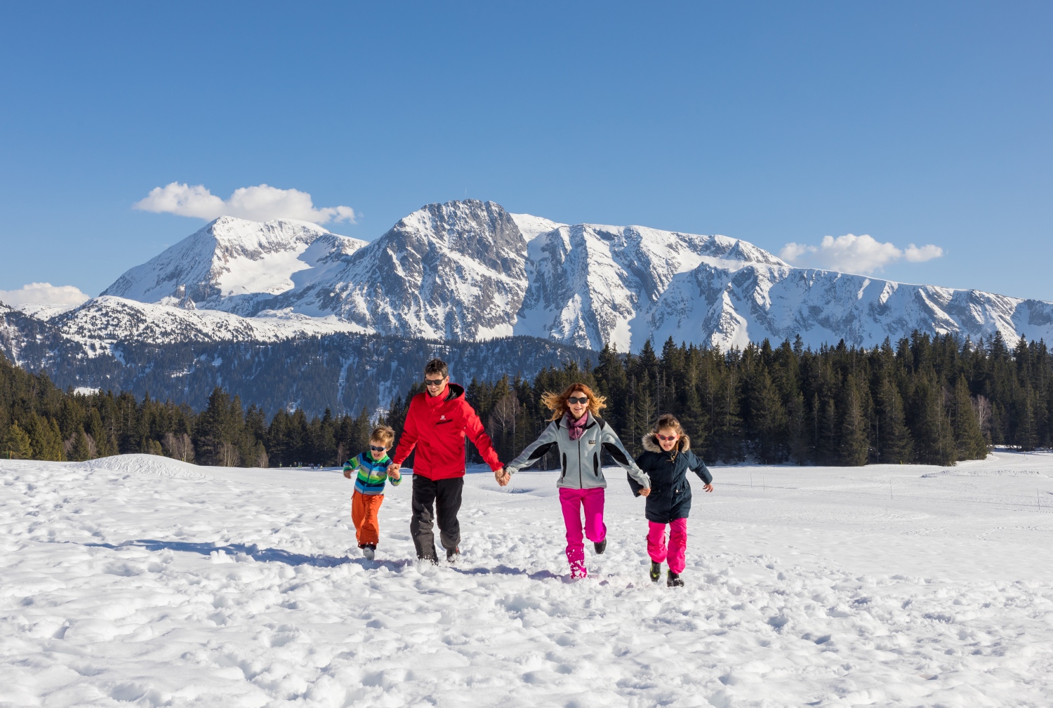 family-fun-chamrousse-isere-france