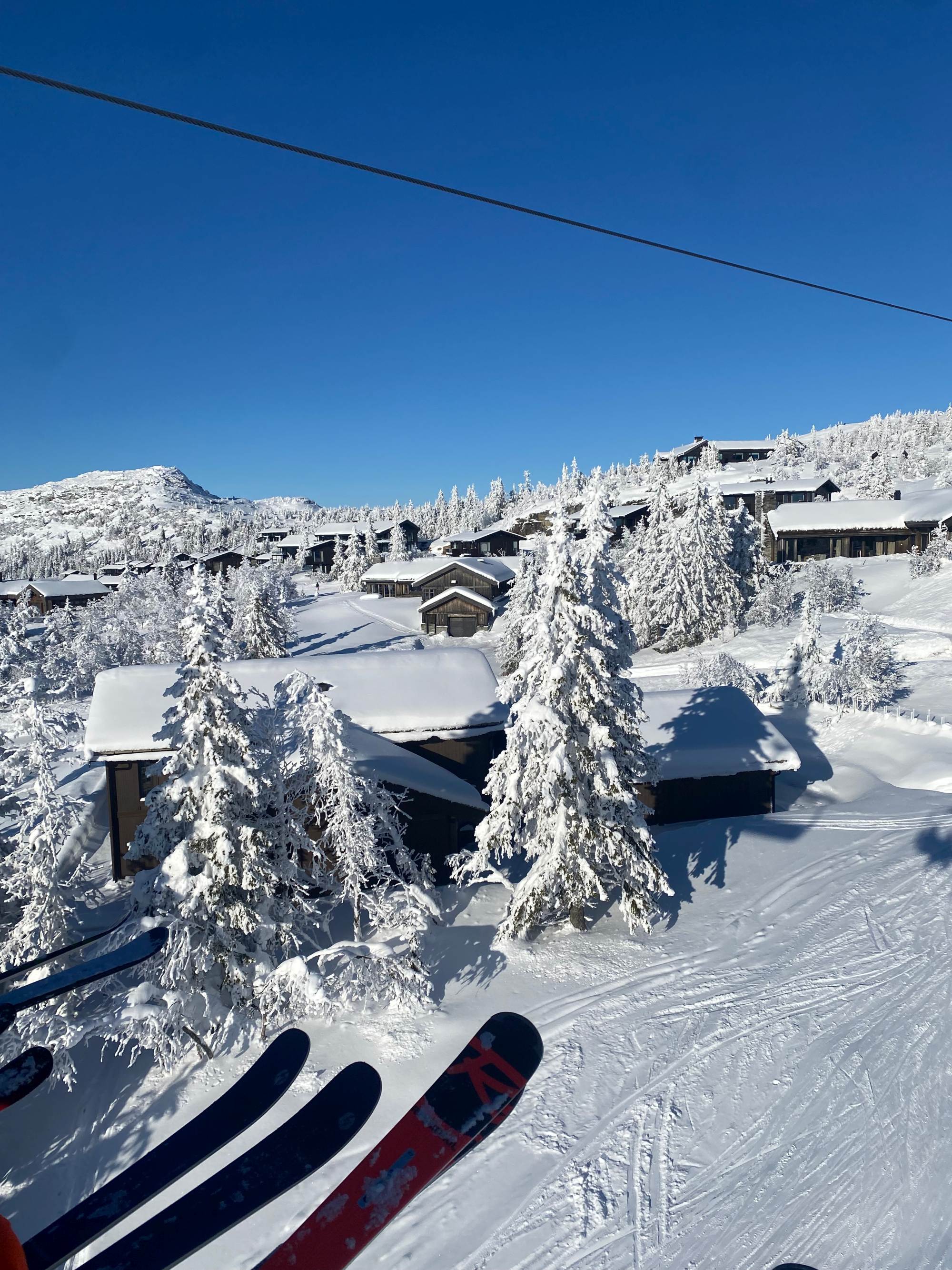 Family-ski-holiday-Kvitfjell-Norway