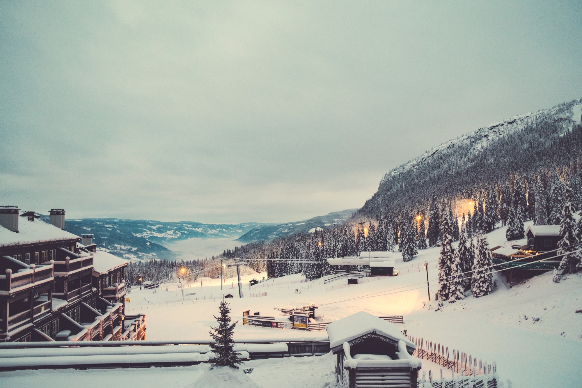 Family-ski-holiday-Kvitfjell-Norway