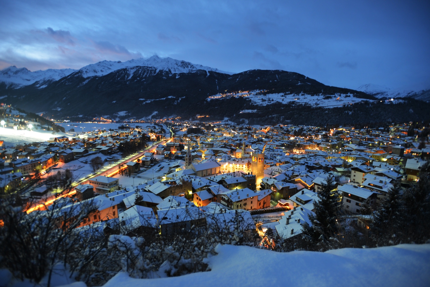 Night skiing on Stelvio slope, Bormio Notturna