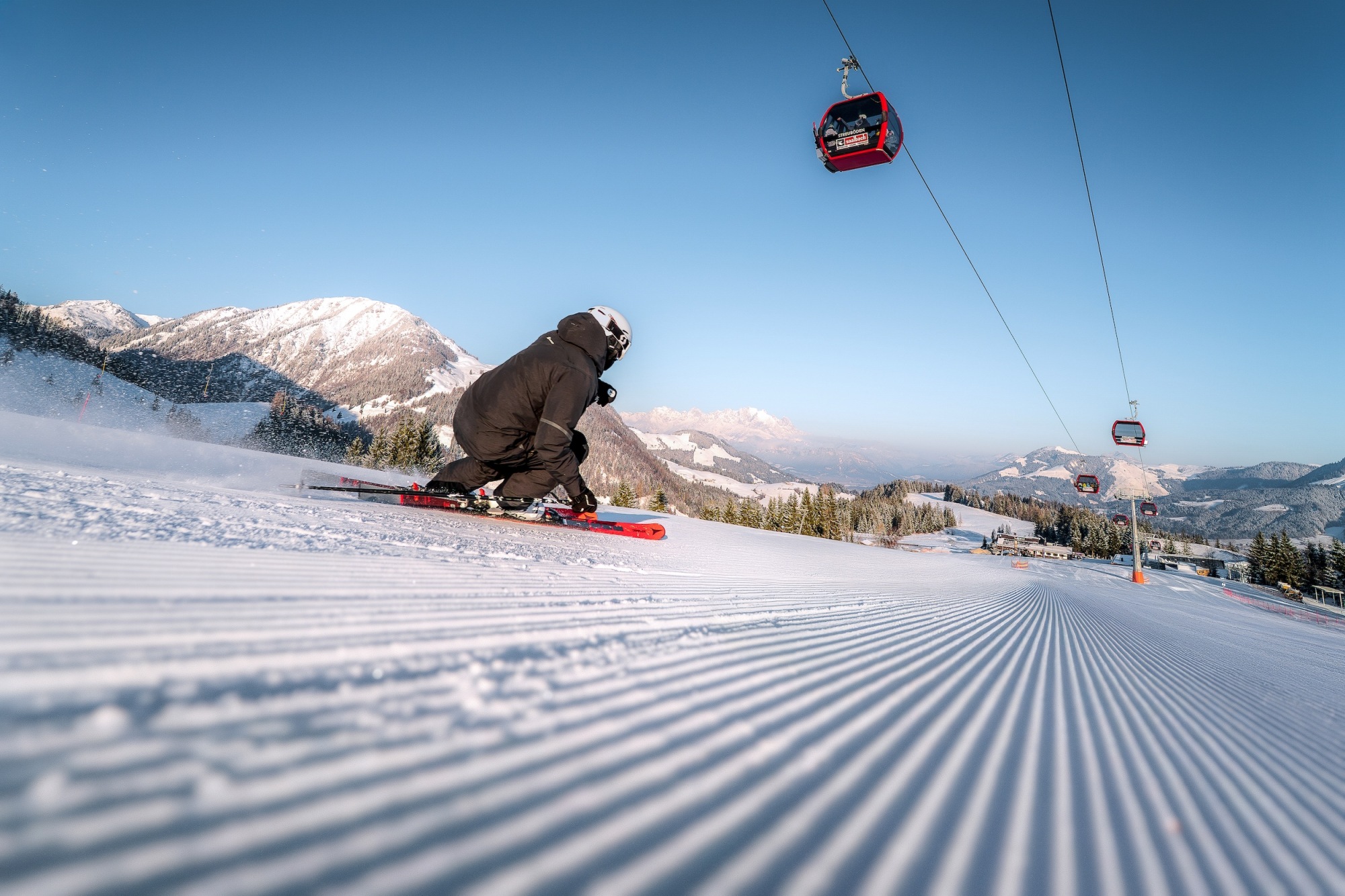 skiing-the-skicircus