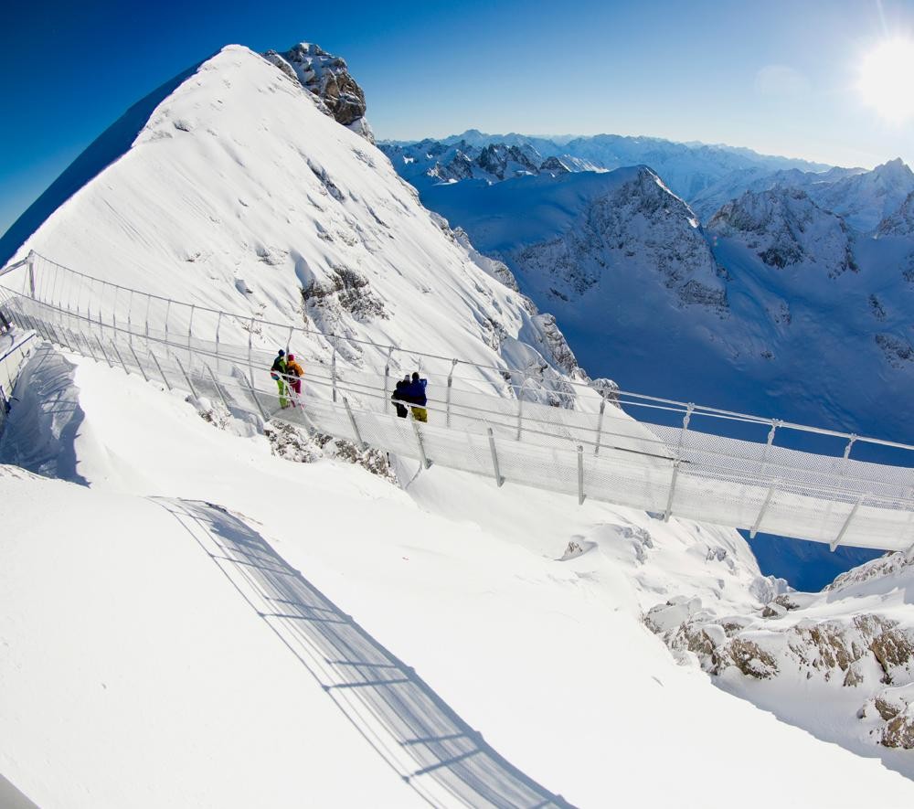 engelberg snow bridge