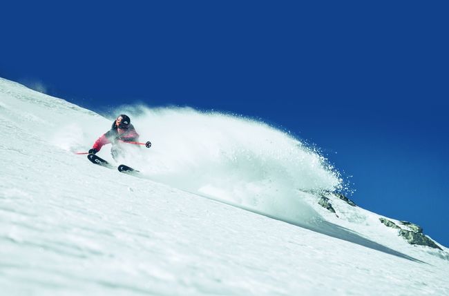 Epic powder skiing in Nendaz © Suisse Tourisme.jpg