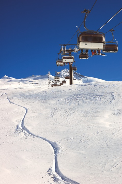 Greenskiing2_Zermatt_chairlift