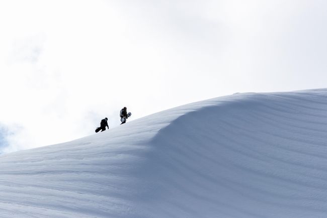 Jenny Jones off-piste, Gstaad, Switzerland ©Rob Grew.jpg