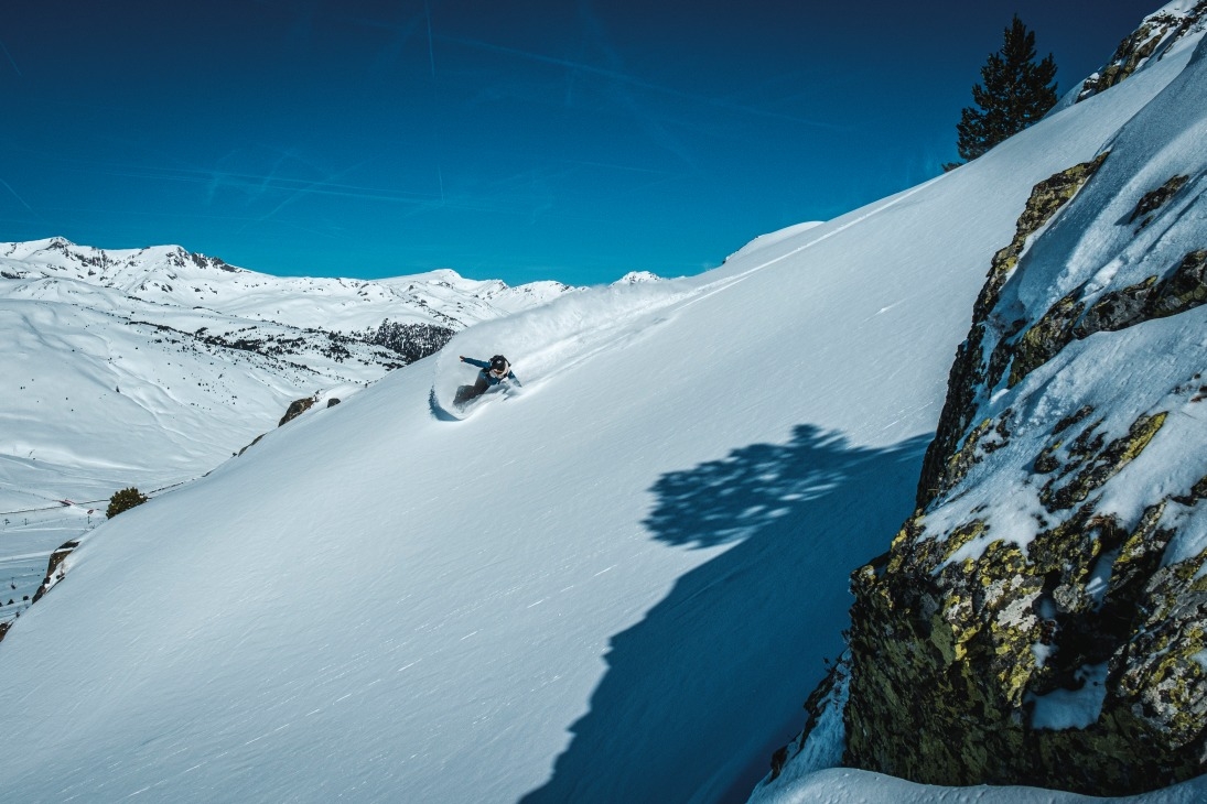 jenny jones off piste in catalonia