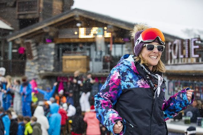 Partying at the Folie Douce.jpg