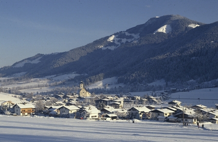 Soell-village-winter cTVB-Wilder-Kaiser - web