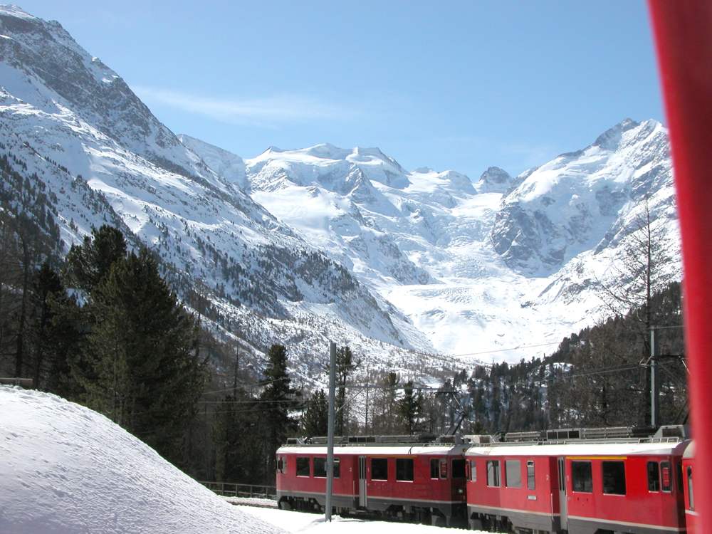St-Moritz train