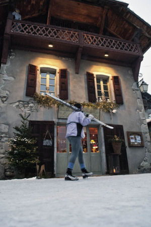 ski accommodation Samoens France