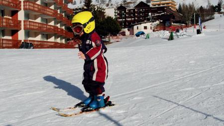 Children skiing in Les Deux Alps Deux_Alps_Learning_to_ski