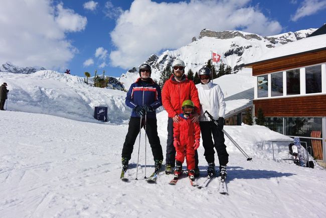 Murren Family Ski.jpg