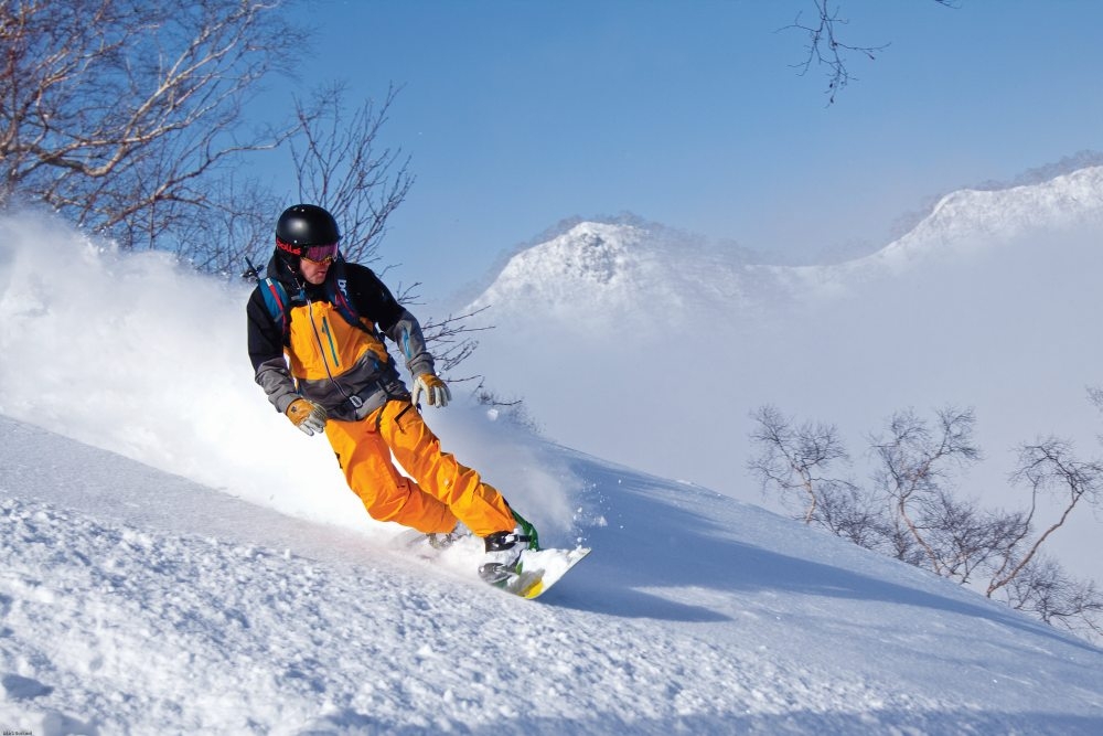 pete coombs in a blue bird powder day akukura onsen a