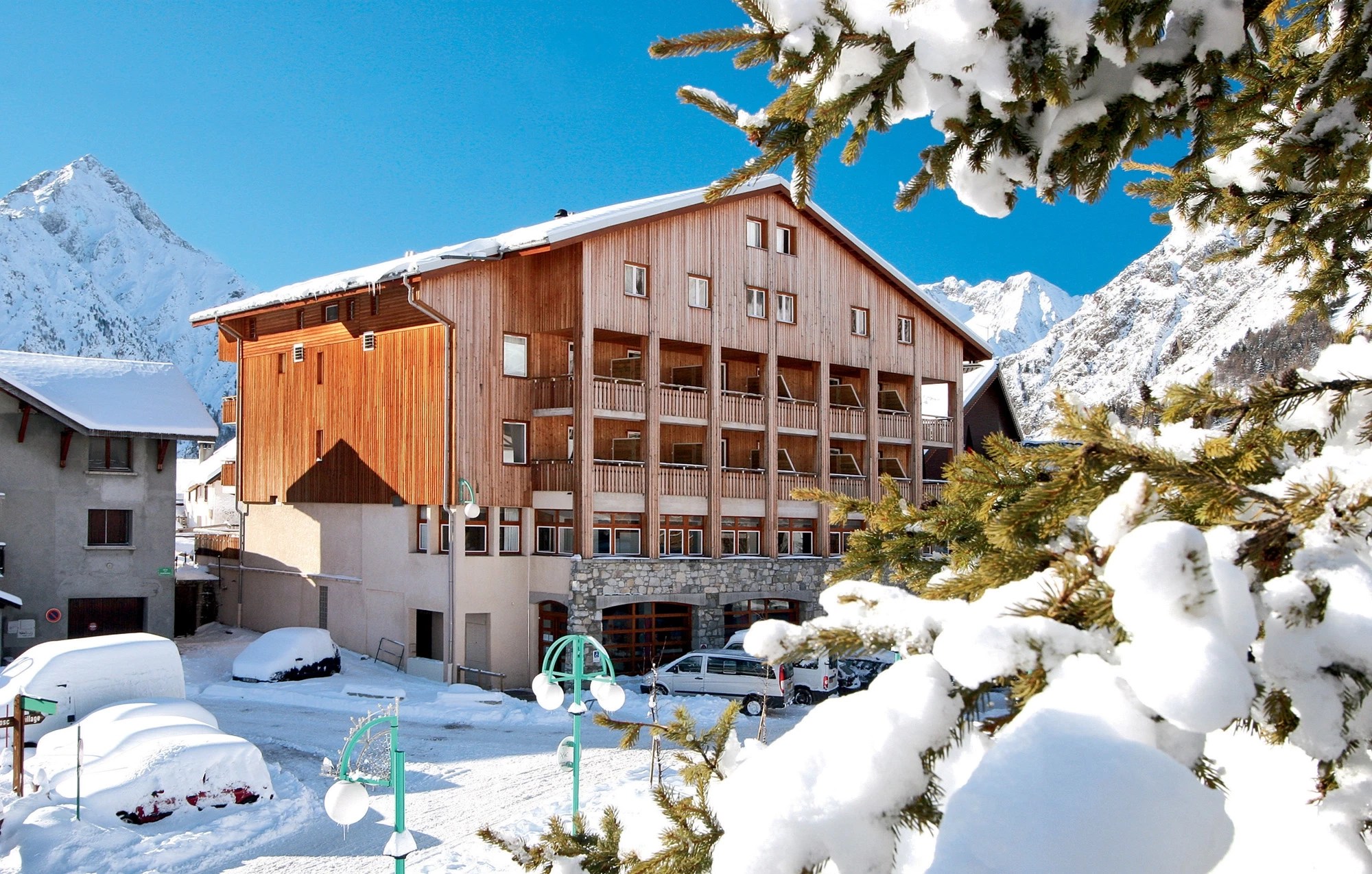 best-family-ski-hotels