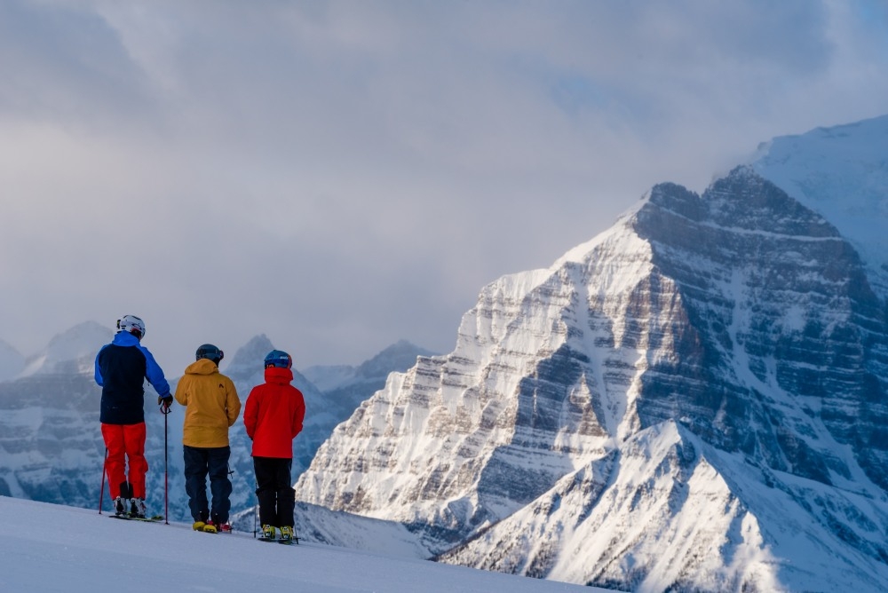6 reasons to ski or snowboard alberta s canadian rockies