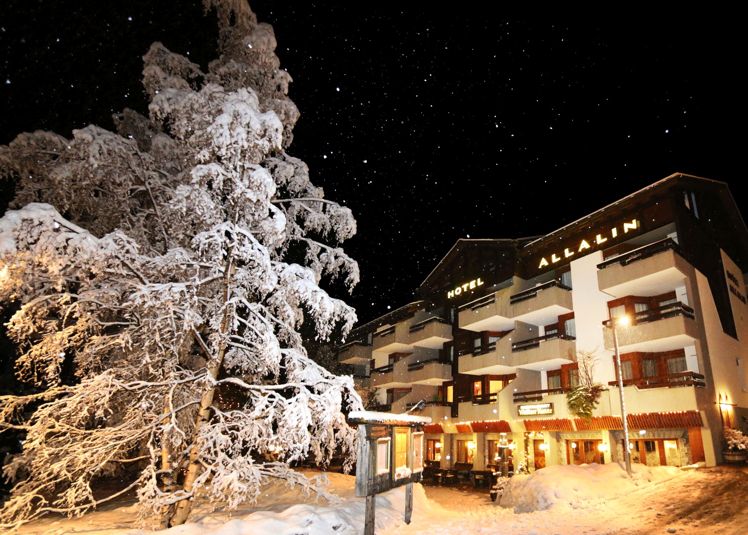 saas-fee-switzerland