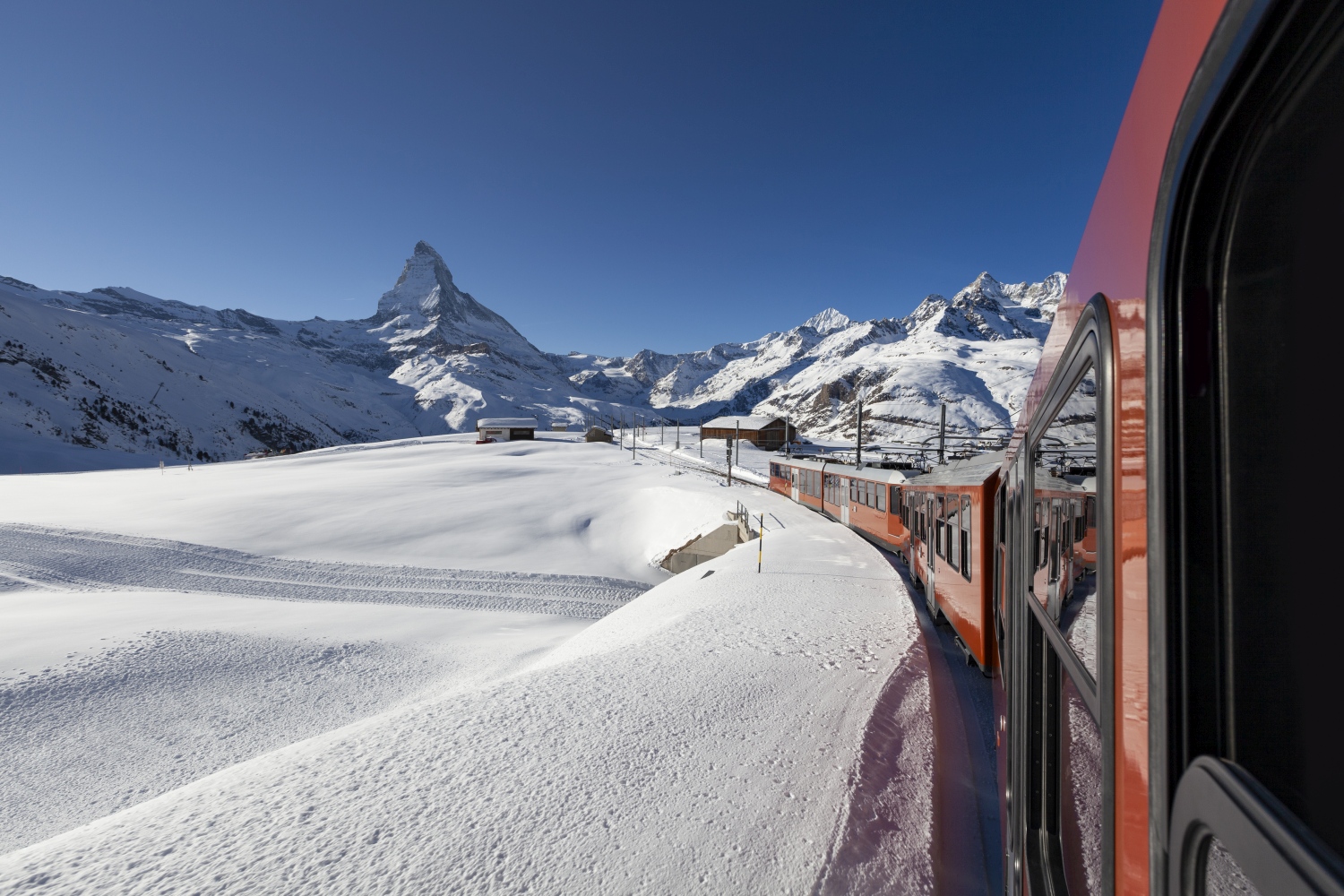 matterhorn-switzerland-zermatt-train