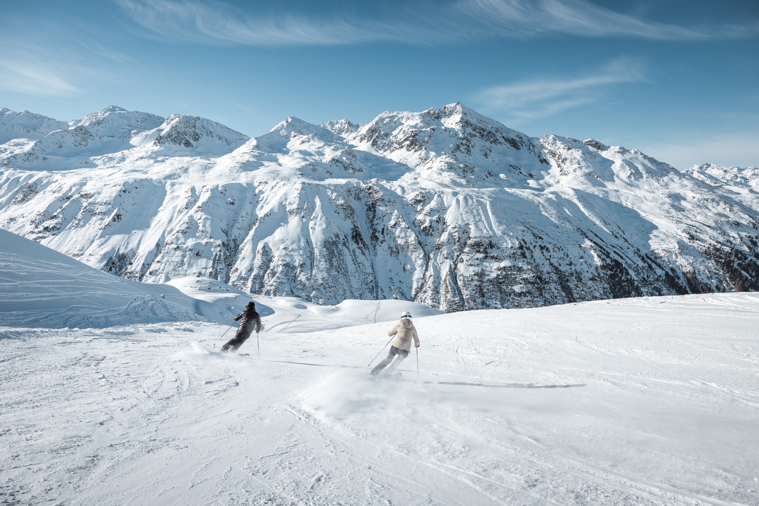 otztal-gurgl-skiing-austria