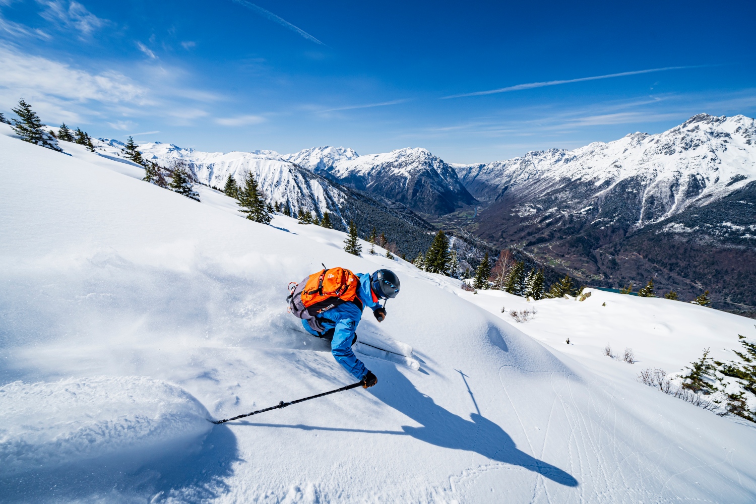 Skiing in Vaujany Isere CREDIT Jocelyn Chavy