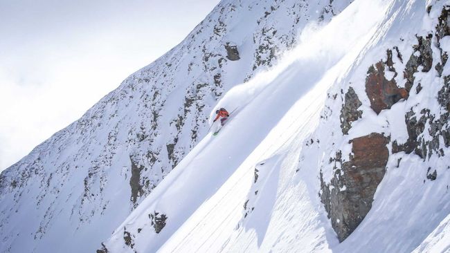 Bozeman Big Sky Montana powder skiing.jpg