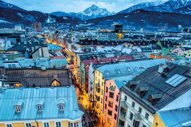 Innsbruck at night.jpg