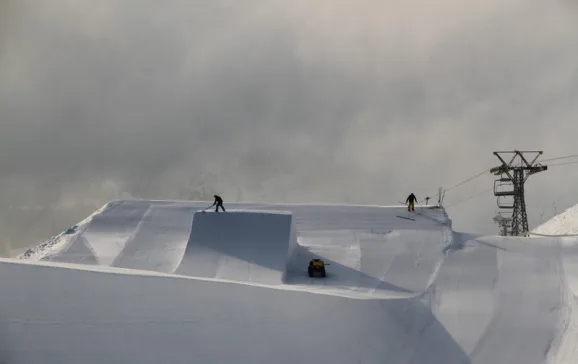 2692 noname snowpark laax