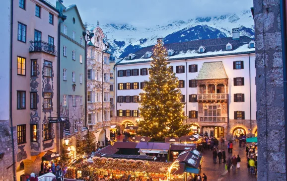 Christmas in Innsbruck CREDIT Innsbruck Tourismus Christof Lackner