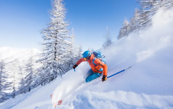 Off piste Serre Chevalier CREDIT Thibaut Blais Agence Zoom