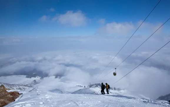 gulmarg india skiing