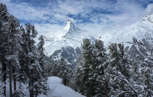Matterhorn Zermatt ski.jpg