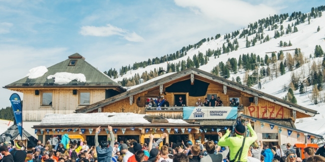 snowbombing mountain venues