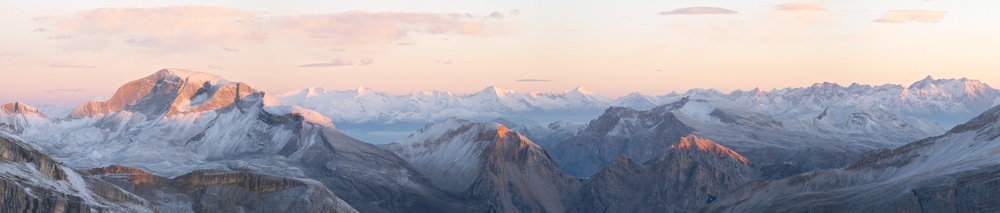 Sunrise in the dolomites