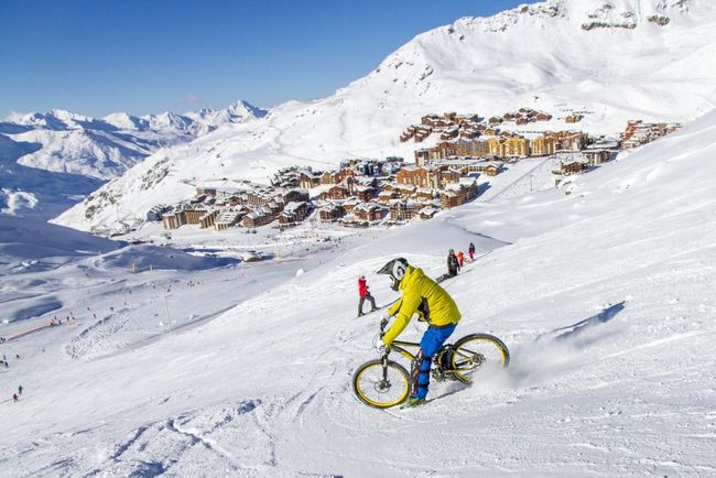 Try something a little different with snow mountain biking © C.Cattin, Val Thorens.jpg