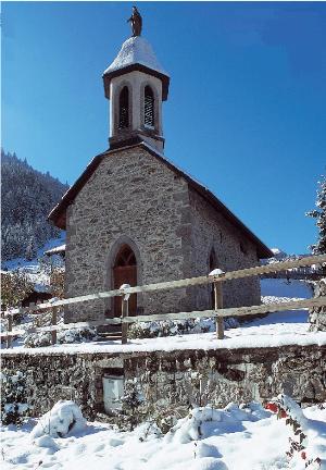 Chatel_village_church