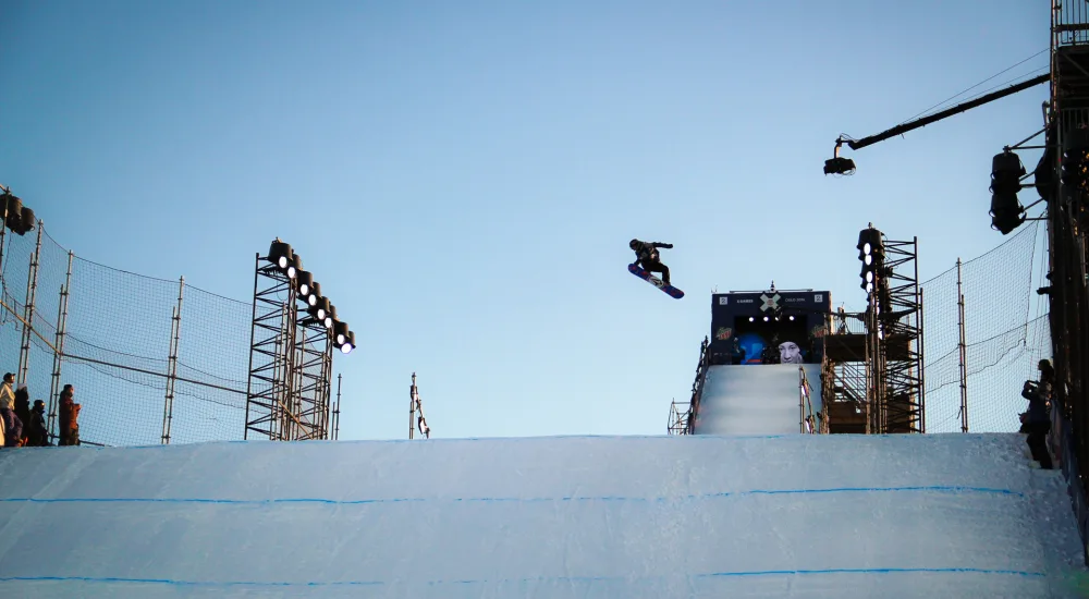 snowboard half pipe 2018 olympics winter bronxe medal x games oslo 13