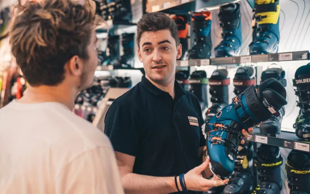Boot fitting Ellis Brigham