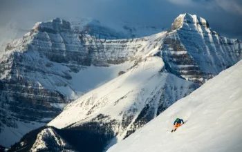 Banff ski resort Alberta Canada CREDIT banff lake louise tourism paul zizka photography