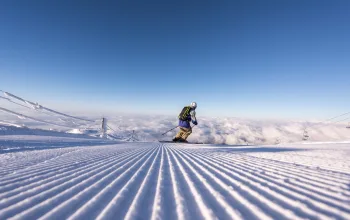 winter skiing Krvavec2 CREDIT Iztok Medja