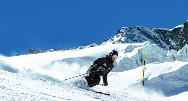 piste skiing saas fee saastal credit tristan kennedy