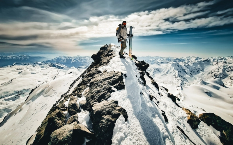 Saas Fee iStock AscentXmedia