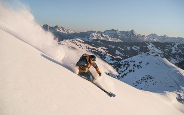 freeride at sunset saalbach c saalbach com moritz ablinger