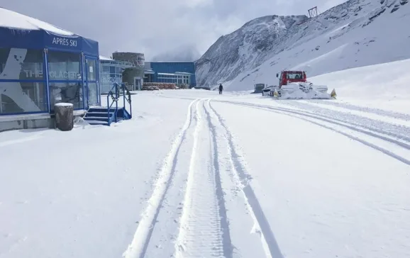 early snow still falling in the alps